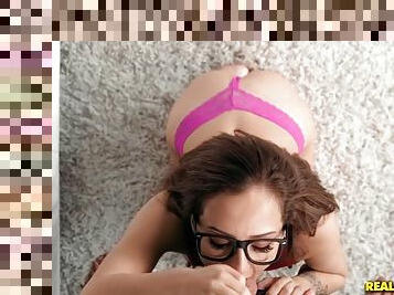 Lily jordan in glasses is sucking cock in pov