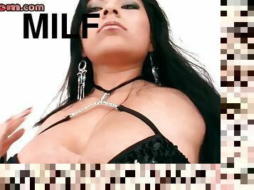 MILF slut double penetrated in big cock threesome