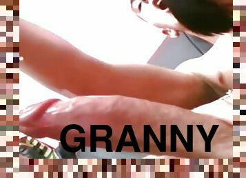 The granny wants to have a Threesome!