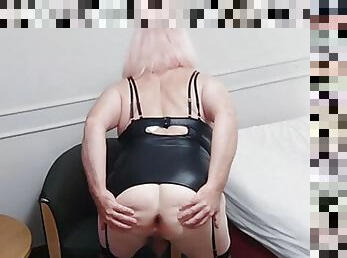 Sissy tranny slut leather basque and stockings