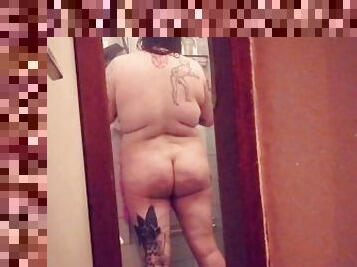 Fat goth shower