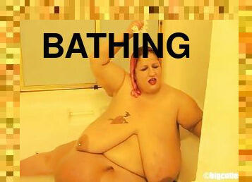 Very sexy ssbbw huge tits showering