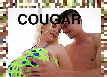 Thick cougar demands stepson's full dick in her juicy holes
