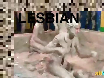 Nasty lesbo chicks get dirty