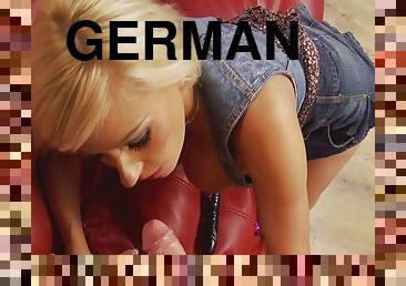 Geile Heisse Blonde Beim Blasen Gefilmt P1