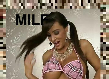 Lisa Ann pigtail solo