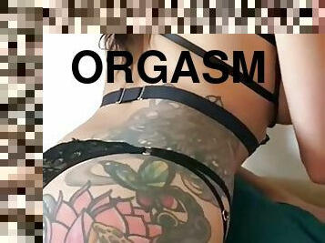 Hot pussy rubbing pierced amatuer latina leaked