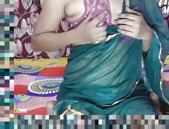 Pados Ki Hot Aunty Ko Ghr Pe Bula Ke Chudai Kari Play Boy Ne