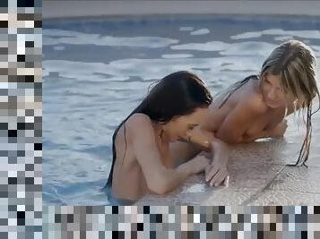 Two horny lesbians make each other cum at the pool