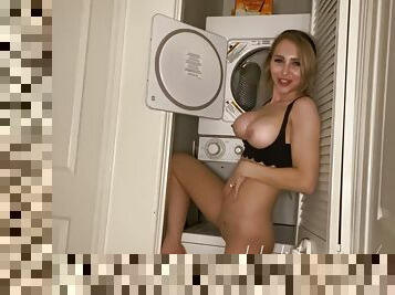 Jerk Off While Im Stuck In The Dryer