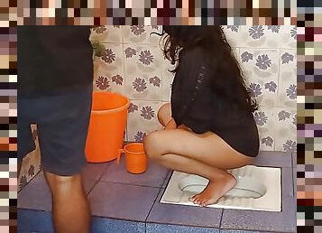 asyalı, göt, banyo-yapma, köpekçik, evlenmemiş-genç-kız, yaşlı, işeme, kamu, amcık-pussy, oral-seks