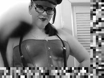 veľké-prsia, milfka, bdsm, bbw, otrok, európanka, britské, európske, latex, gule