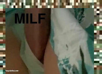 mastubasi, umum, vagina-pussy, amatir, jenis-pornografi-milf, kamera, pengintipan, upskirt-bagian-dalam-rok, teransang, tertangkap