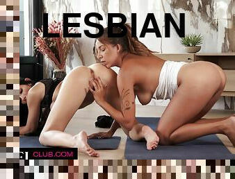 Lesbian Sex With The Yoga Teacher - Carollina Cherry And Clea Gaultier