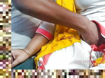 Bhabhi ko khet me choda in clear hindi voice 