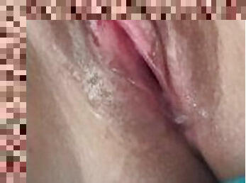 clito, masturbation, orgasme, chatte-pussy, giclée, amateur, milf, percé, serrée, solo