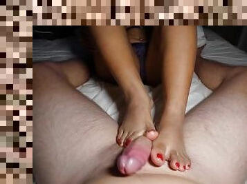 asia, amatir, cumshot-keluarnya-sperma, antar-ras, handjob-seks-dengan-tangan-wanita-pada-penis-laki-laki, pijat, kaki, sudut-pandang, pertama-kali, sperma