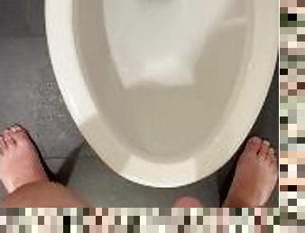 urina, pubblici, amatoriali, gay, grassottelle, pov, college, toilette, feticci, solitari