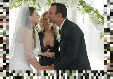 GILF Nina Hartley and young bride Jillian Janson 3some sex