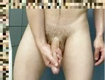 I LOVE JERKING IN MY PUBLIC SHOWER