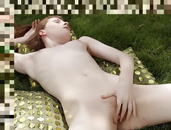 masturbation, en-plein-air, ados, rousse, solo, minuscule