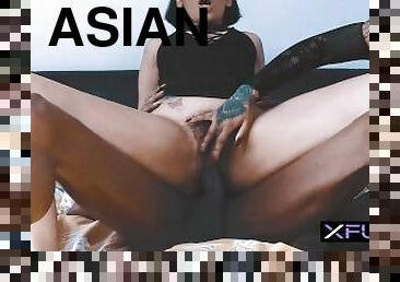 asiatique, gros-nichons, poilue, chatte-pussy, fellation, énorme-bite, interracial, hardcore, trio, salope