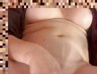 masturbation, orgasme, chatte-pussy, giclée, amateur, milf, jouet, maman, rousse, serrée