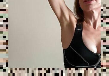 Smelly sweaty armpits and strong biceps of Mistress Mary. More videos on my twitter