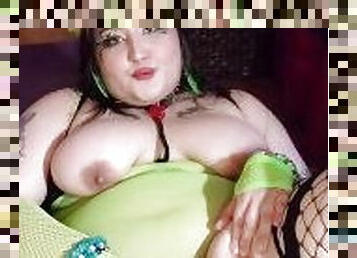 Plump raver goth girl spreads herself at the afterparty while you watch~ (OF GIRL)