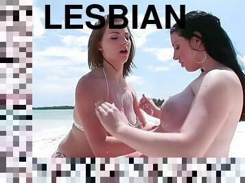 Lesbians in paradise