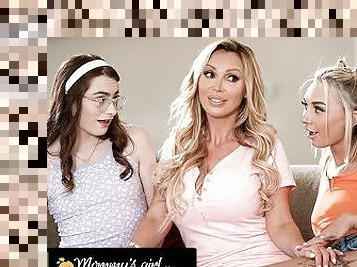 MOMMY'S GIRL - Curious Chloe Temple & Bestie Want Stepmom Nikki Benz Demonstrate To Them Lesbian Sex