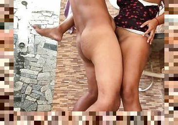 pantat, mandi, posisi-seks-doggy-style, di-tempat-terbuka, amatir, sayang, blowjob-seks-dengan-mengisap-penis, buatan-rumah, latina, hitam