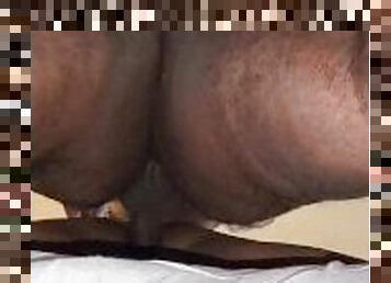 clitoris-bagian-atas-vagina-paling-sensitif, vagina-pussy, cumshot-keluarnya-sperma, berkulit-hitam, wanita-gemuk-yang-cantik, bersetubuh, saudara-perempuan, penis