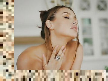 Luxury Girl's Nice Pussy - Erotic Video