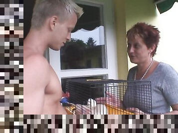 Neighbour bangs her shaved old pussy